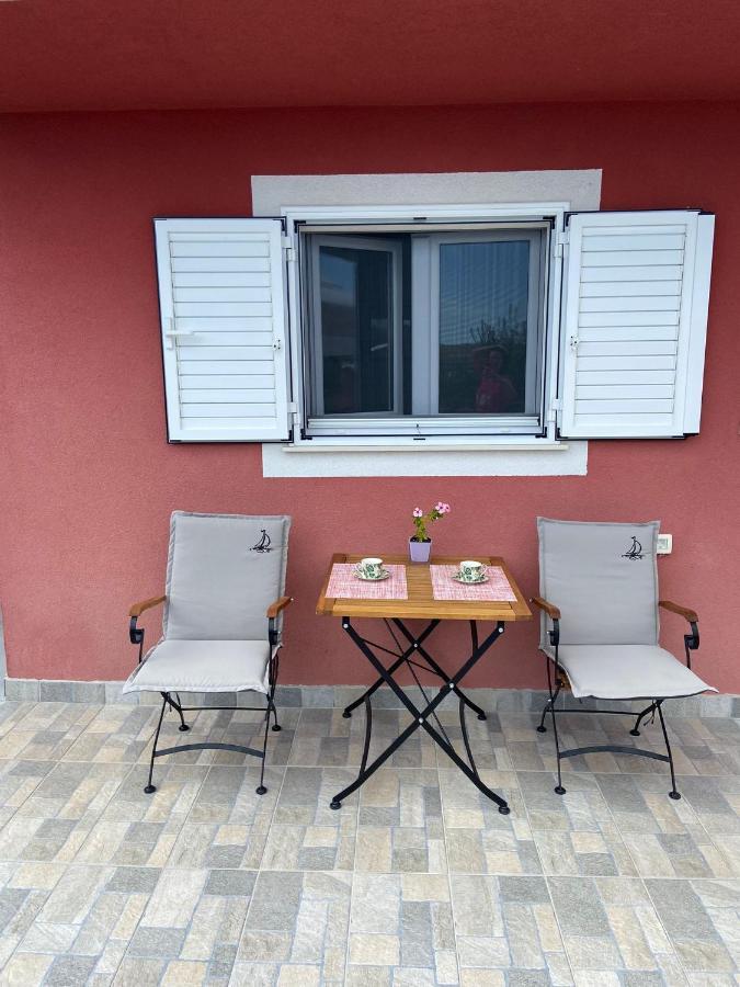 Studio Apartman Mare Трогір Екстер'єр фото